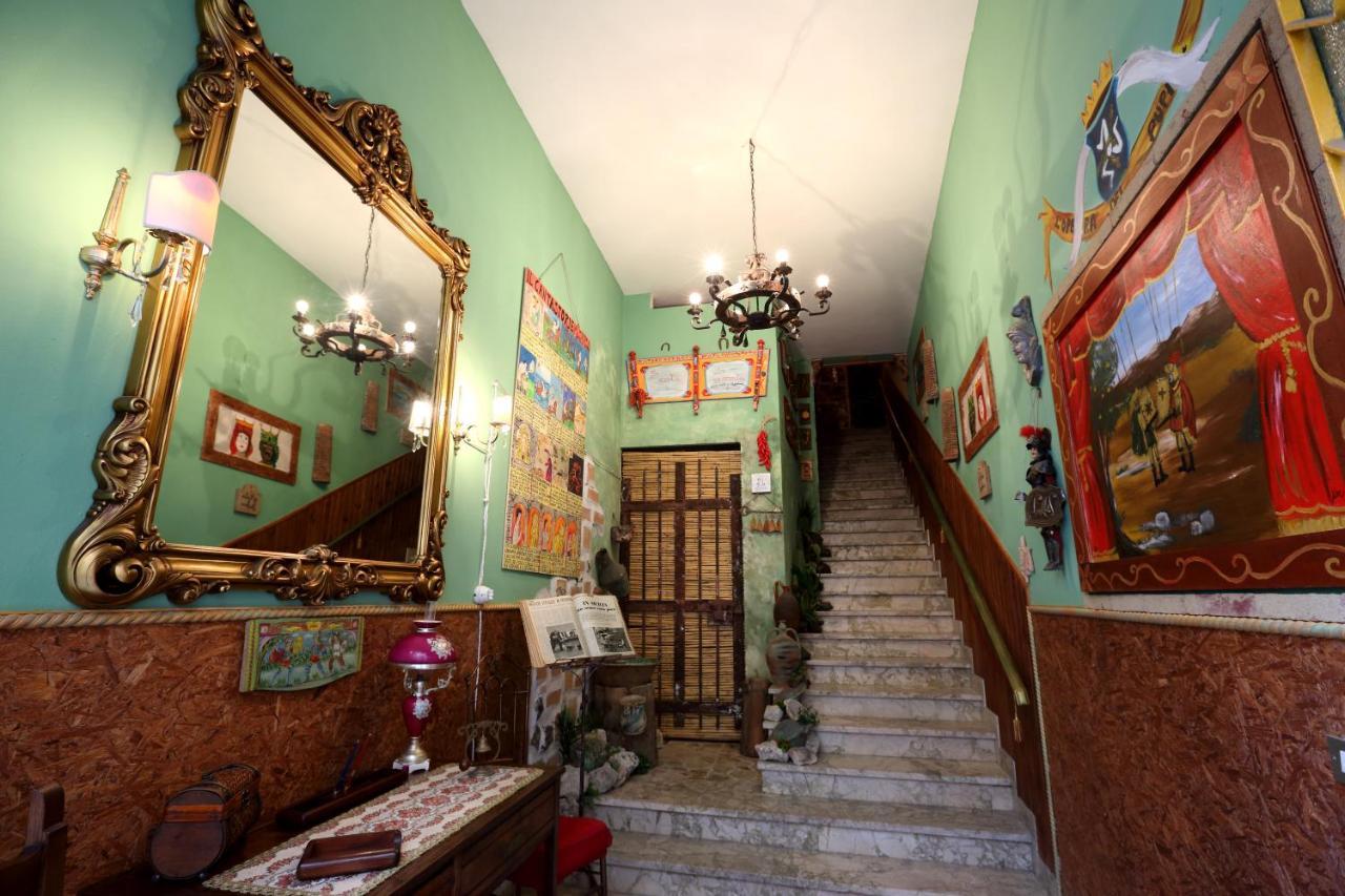 Sicilia In Miniatura "L'Atelier Dell'Etna" Bed and Breakfast Zafferana Etnea Eksteriør billede
