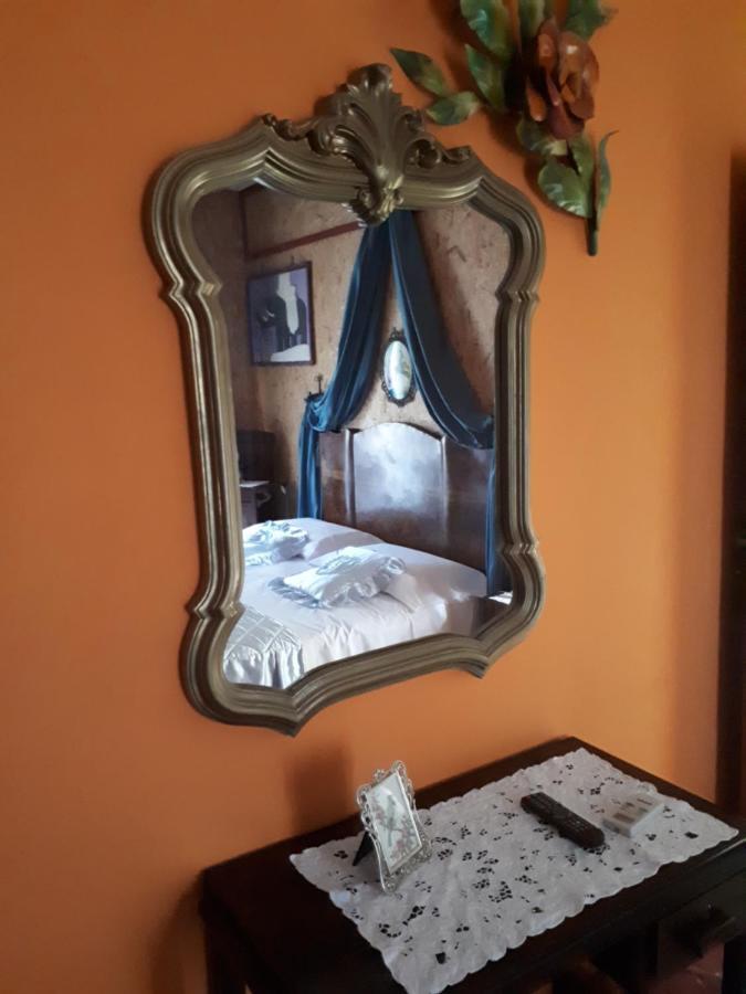 Sicilia In Miniatura "L'Atelier Dell'Etna" Bed and Breakfast Zafferana Etnea Eksteriør billede